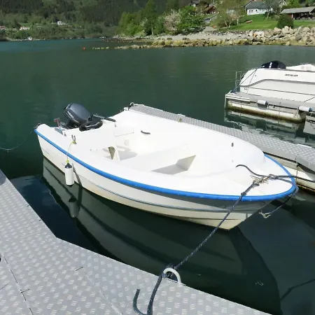 Nesavika - Fjs520 By Interhome *